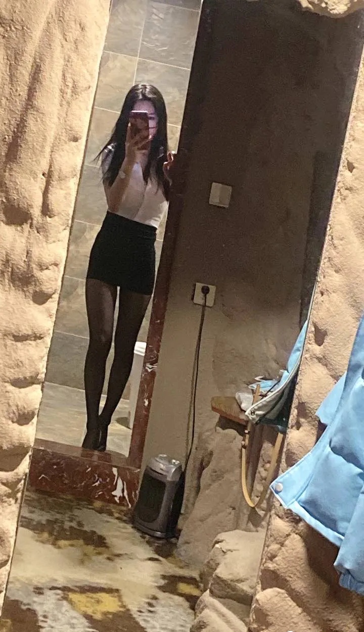 郑州体验了一个刚下海清纯少女，山区少数民族女孩